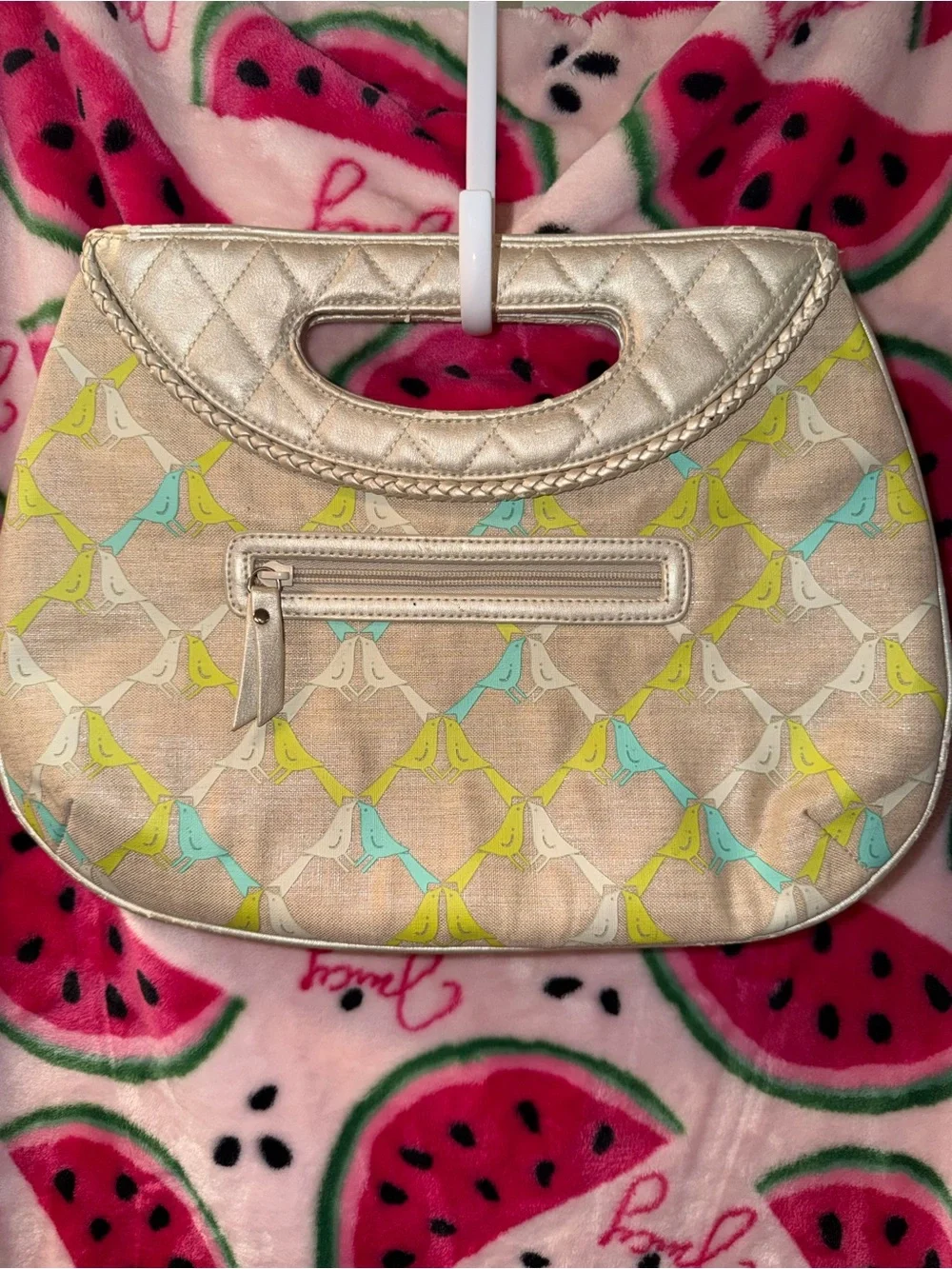🩵 Vera Bradley Bird-Print Quilted Handle Clutch